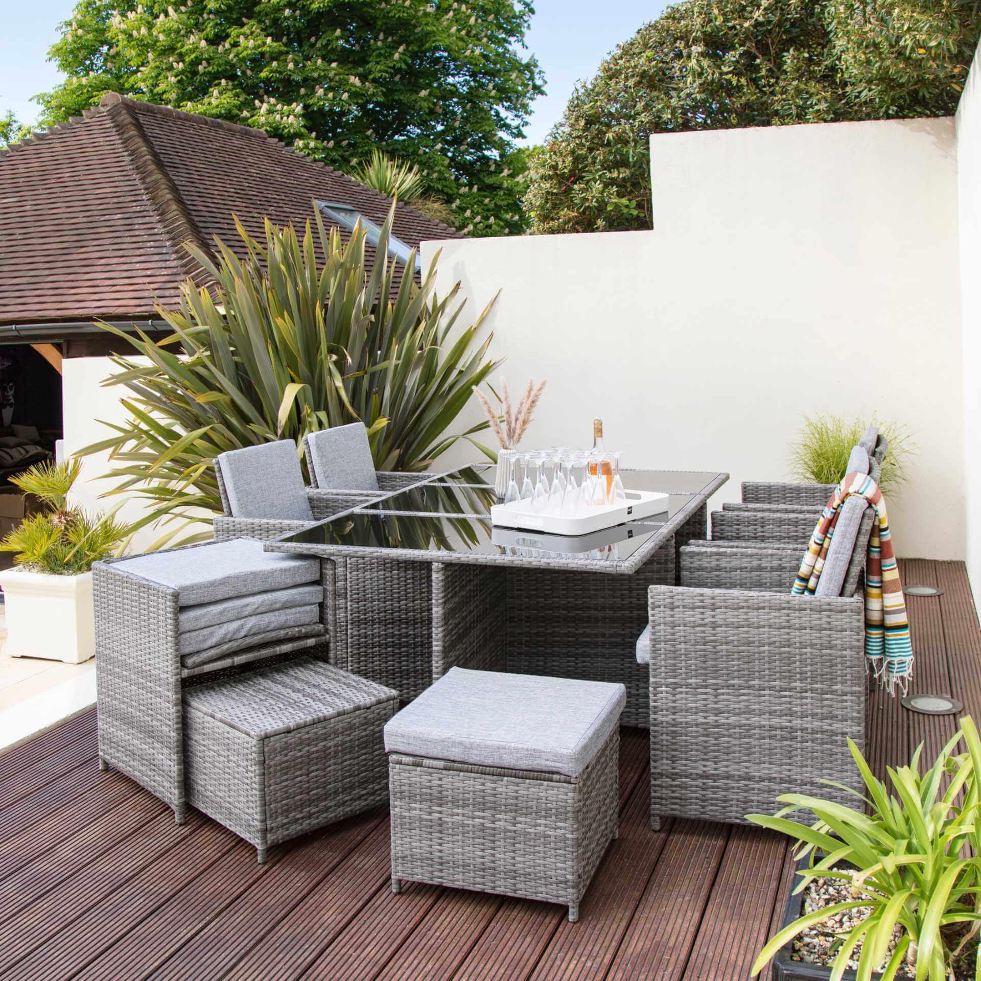 Cube 10 Seater Rattan Garden Dining Set with Grey Parasol - Grey Weave - Image 4