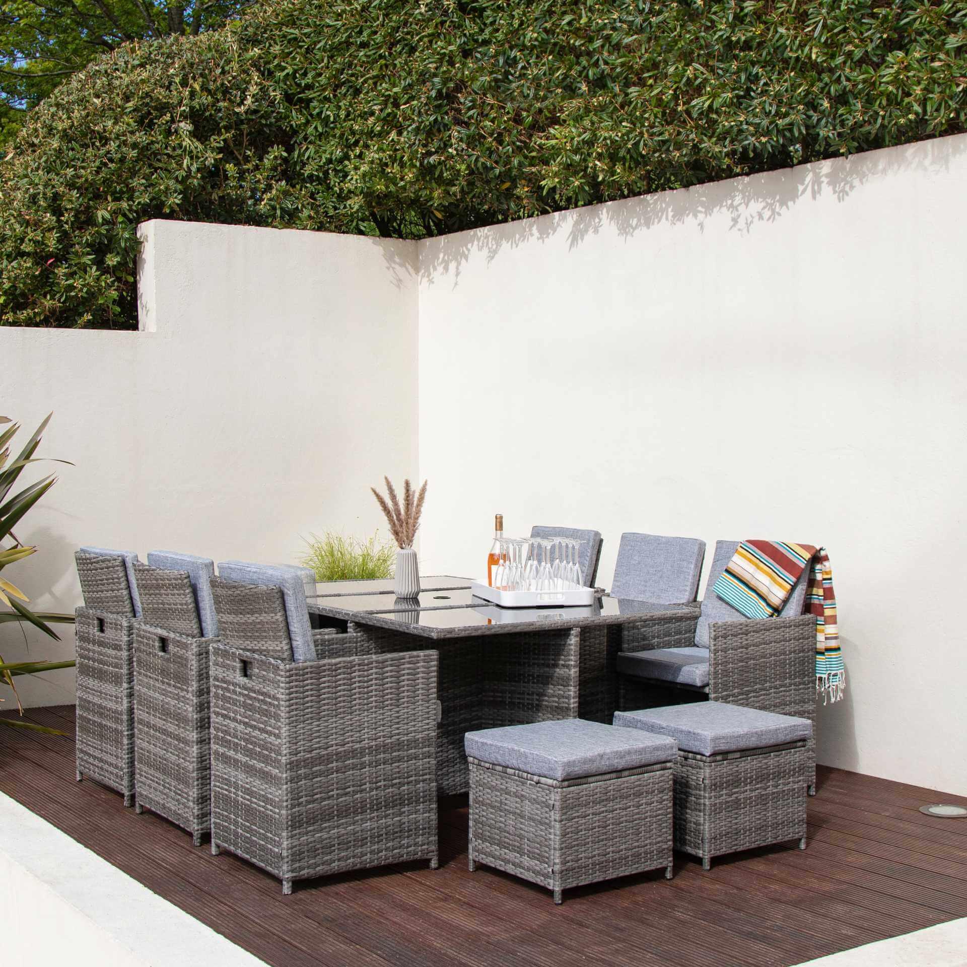 Cube 10 Seater Rattan Outdoor Dining Set with Cream Parasol - Grey Weave - Image 3