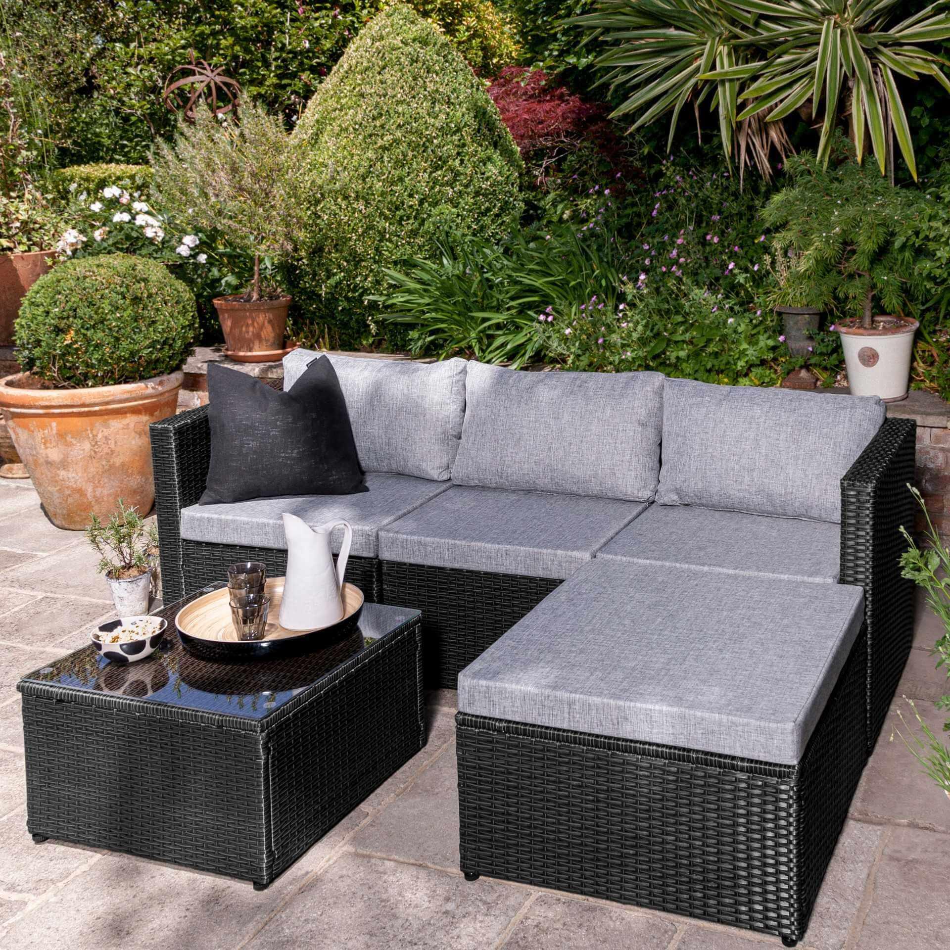 Weston 4 Seater Rattan Garden Corner Sofa Set with Cream Lean Over Parasol & Base - Black Weave - Image 6