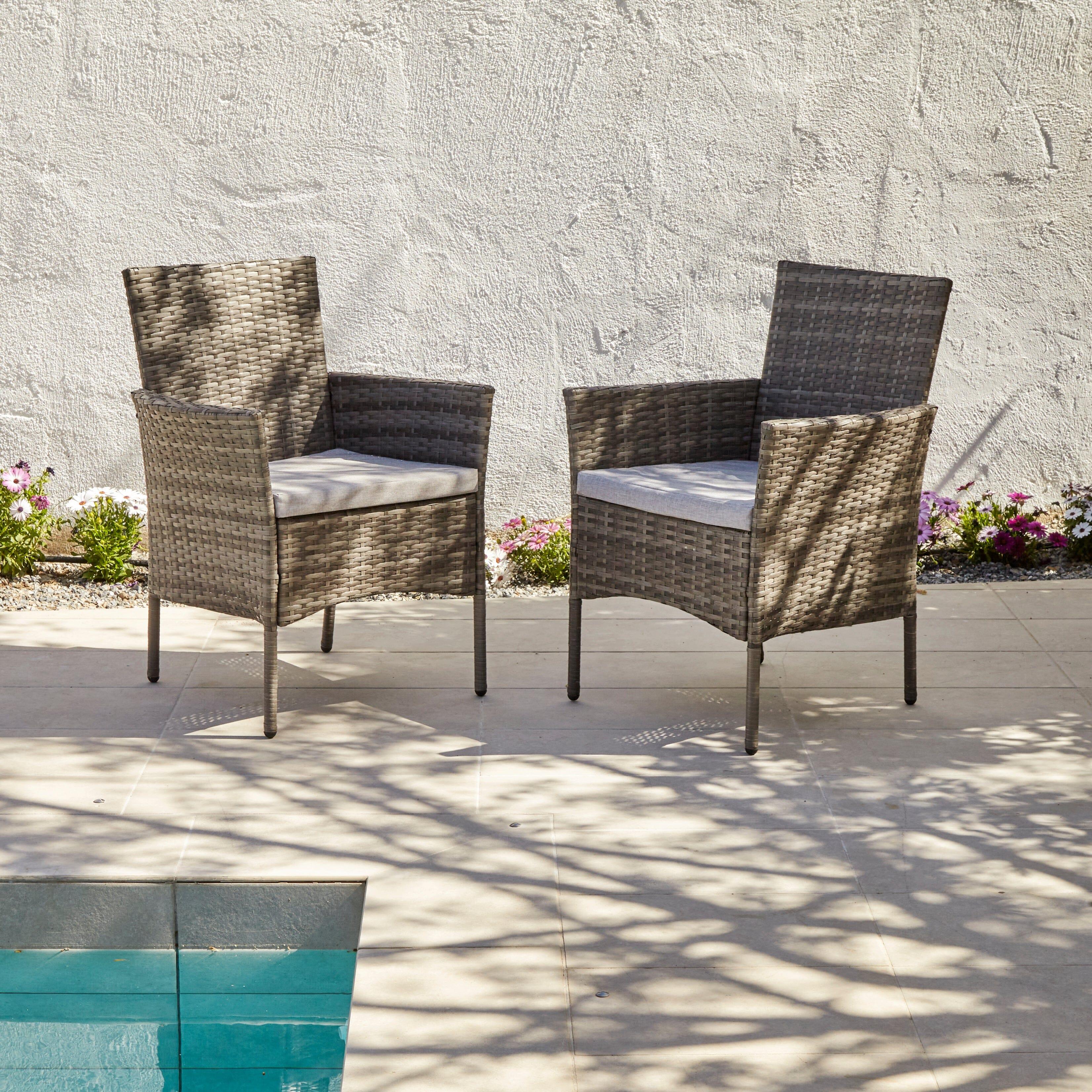 Kemble 6 Seater Rattan Round Dining Set with Cream LED Premium Parasol & Parasol Rain Cover - Grey Weave - Image 3