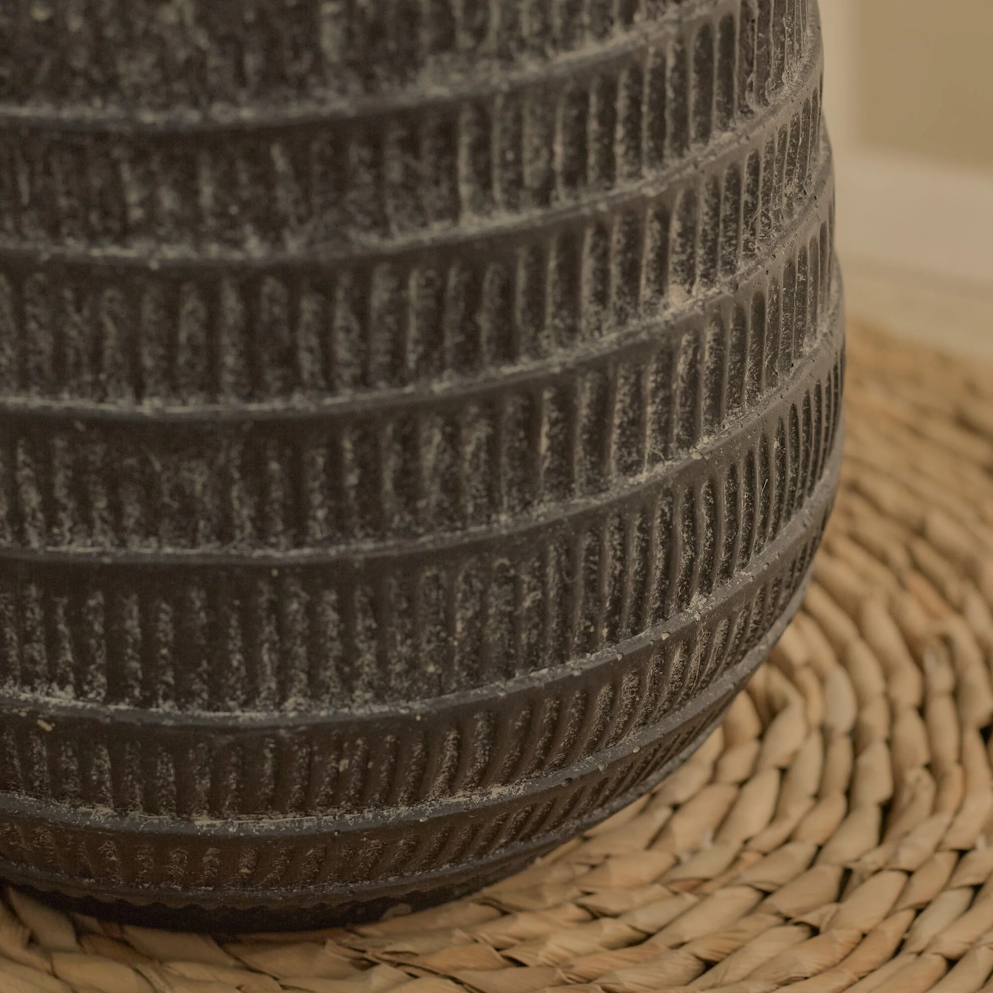 Abala Rustic Grey Cement Plant Pot - Image 3
