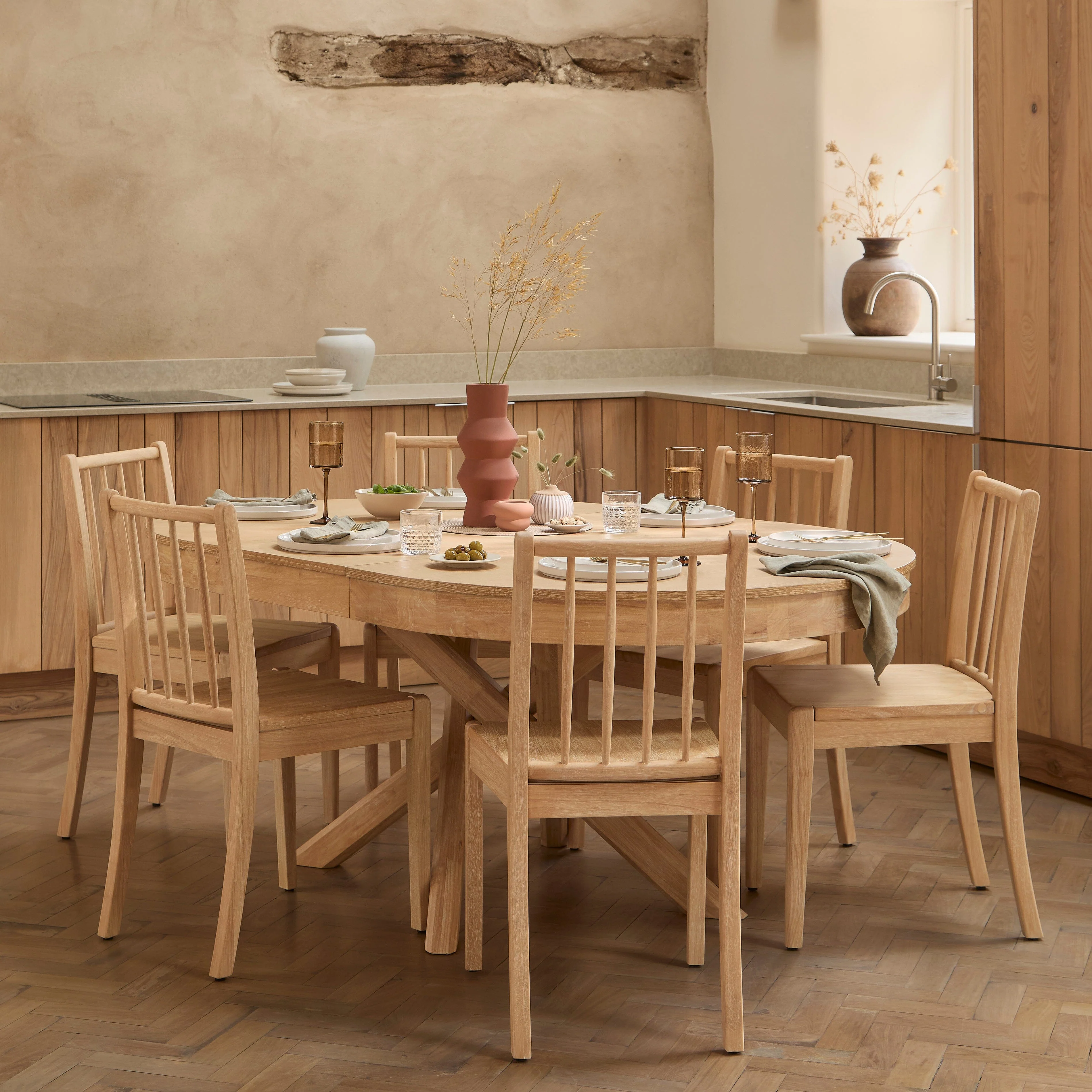 Amelia Extendable Whitewash Oval Dining Table Set - 6 Seater - Tilly Dining Chairs - Whitewash Oak Legs