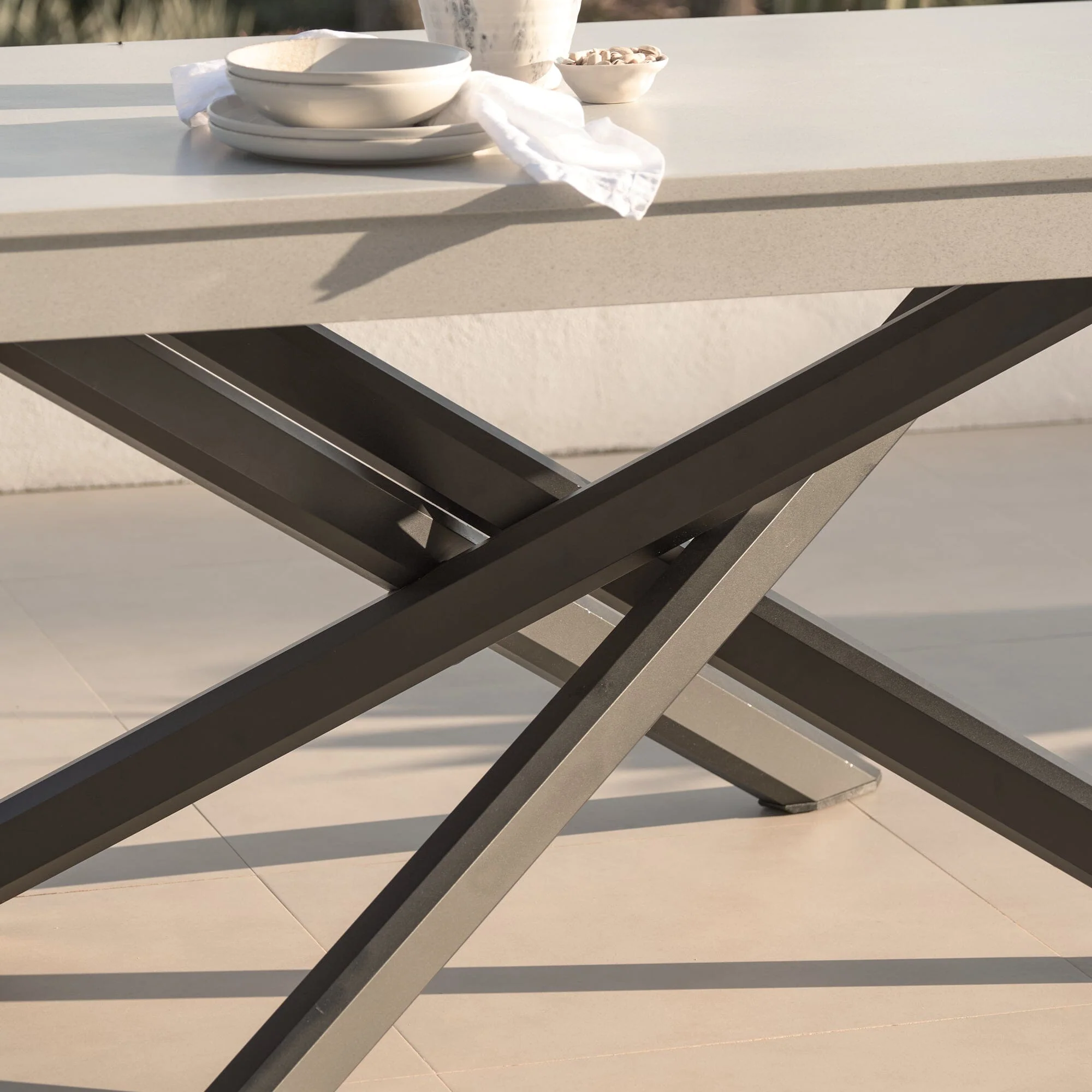 Amelia 6 Seater Concrete Garden Dining Table - Metal Legs - Pale Grey - Image 4