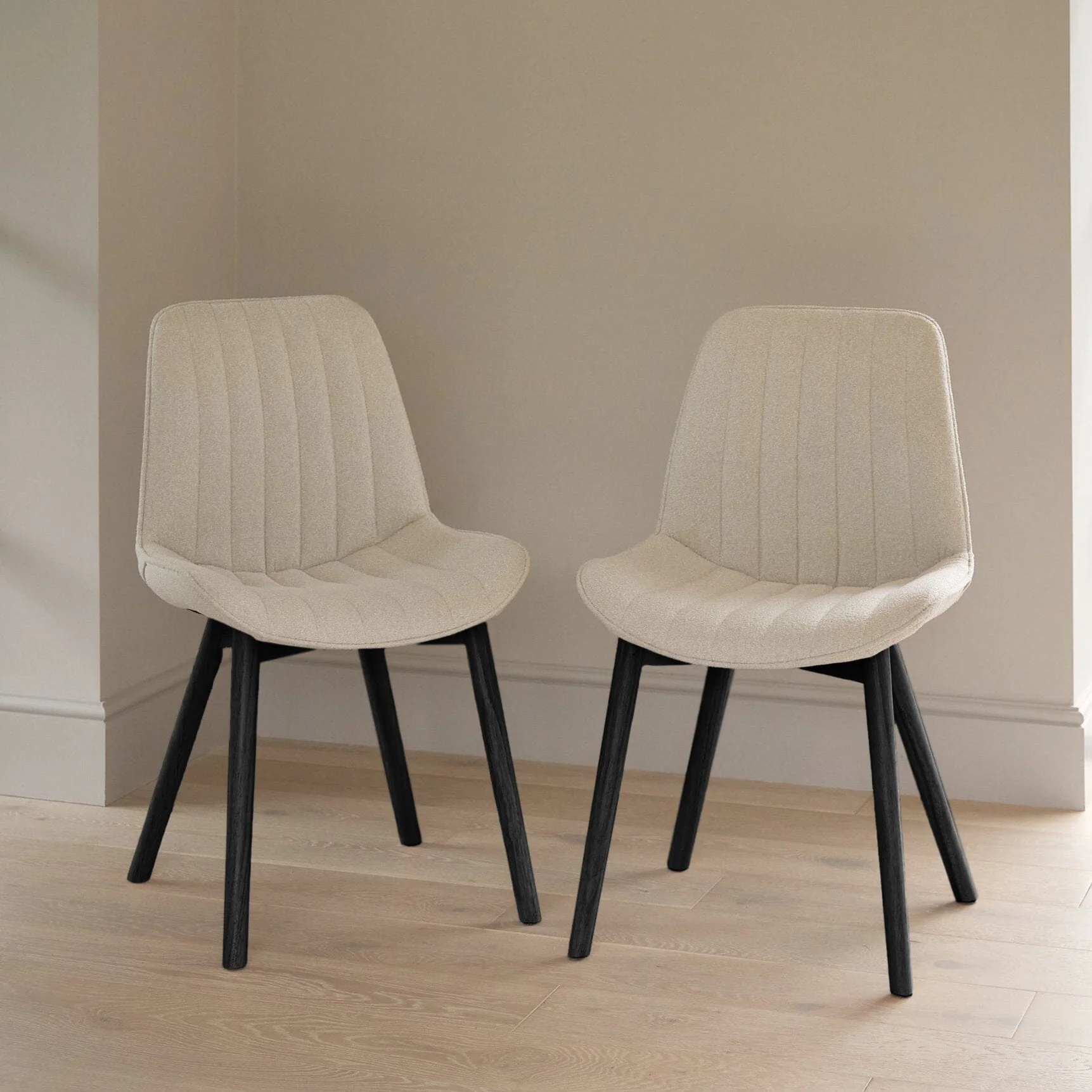 Amelia Whitewash Extendable Dining Table Set - 6 Seater - Bella Light Beige Boucle Dining Chairs - Black Legs - Image 3