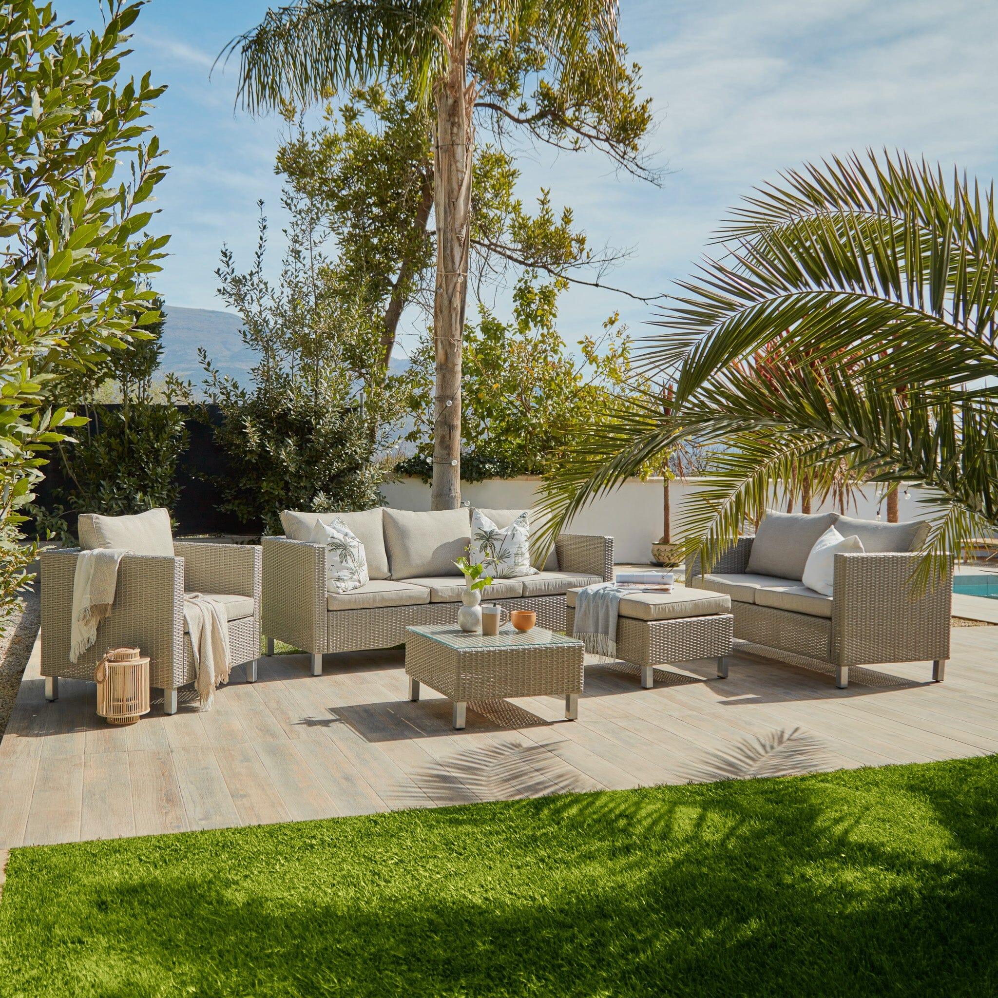 Aria 7 Seater Rattan Garden Sofa Set with Cream Lean Over Parasol - Light Grey - Image 4