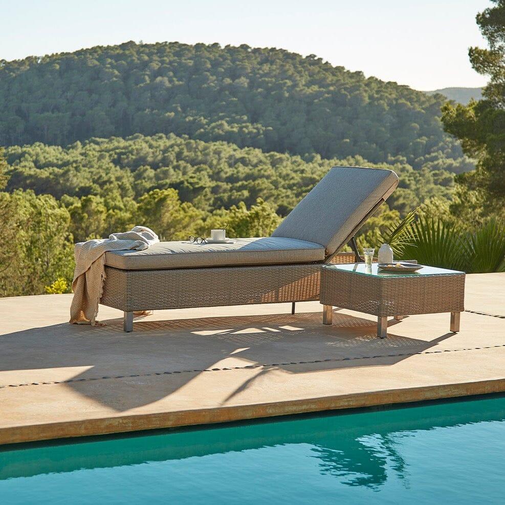 Aria Rattan Garden Sun Lounger - Light Grey - Image 3