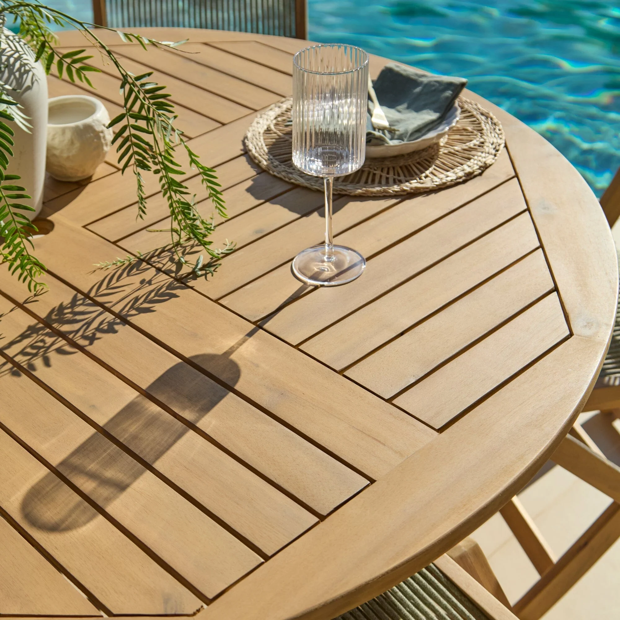 Ashby 6 Seater White Acacia Garden Dining Set with Cove Green Rope Chairs - 130cm - Image 5