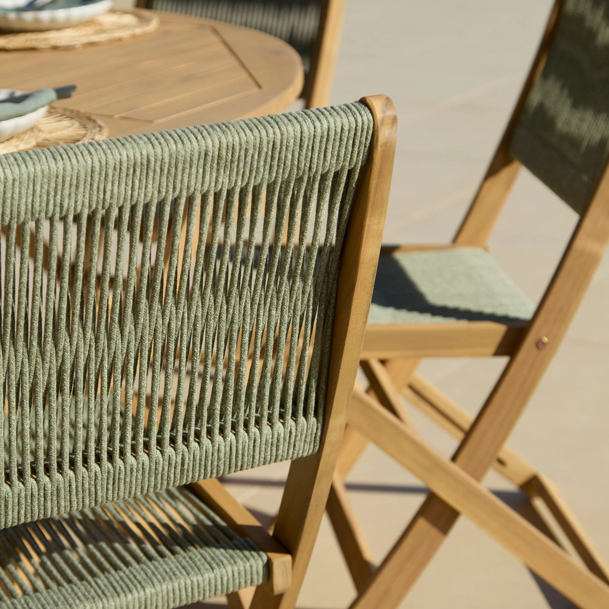 Ashby 8 Seater White Acacia Garden Dining Set with Cove Green Rope Chairs - 160cm - Image 3