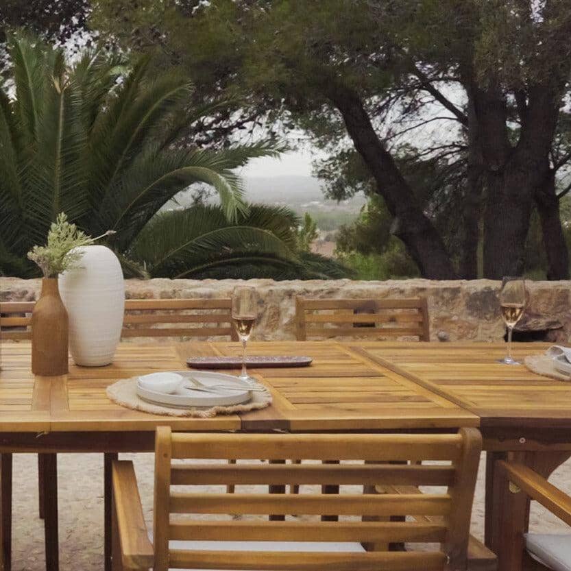 Aspen 8 Seater Wooden Extendable Garden Dining Set with Cushions - Cream LED Premium Parasol - Image 6