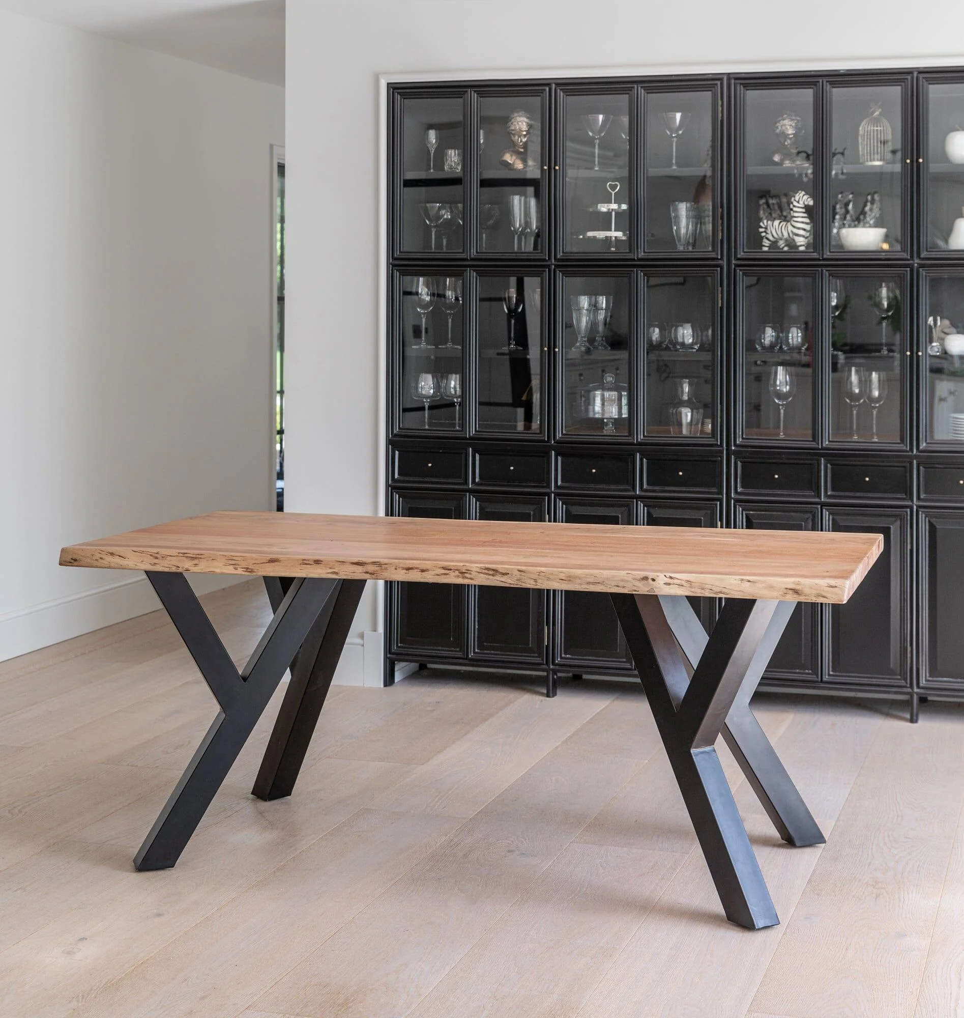 Bosco Acacia Wood Dining Table Set - 6 Seater - Bosco Dining Benches - Black Legs - Image 11