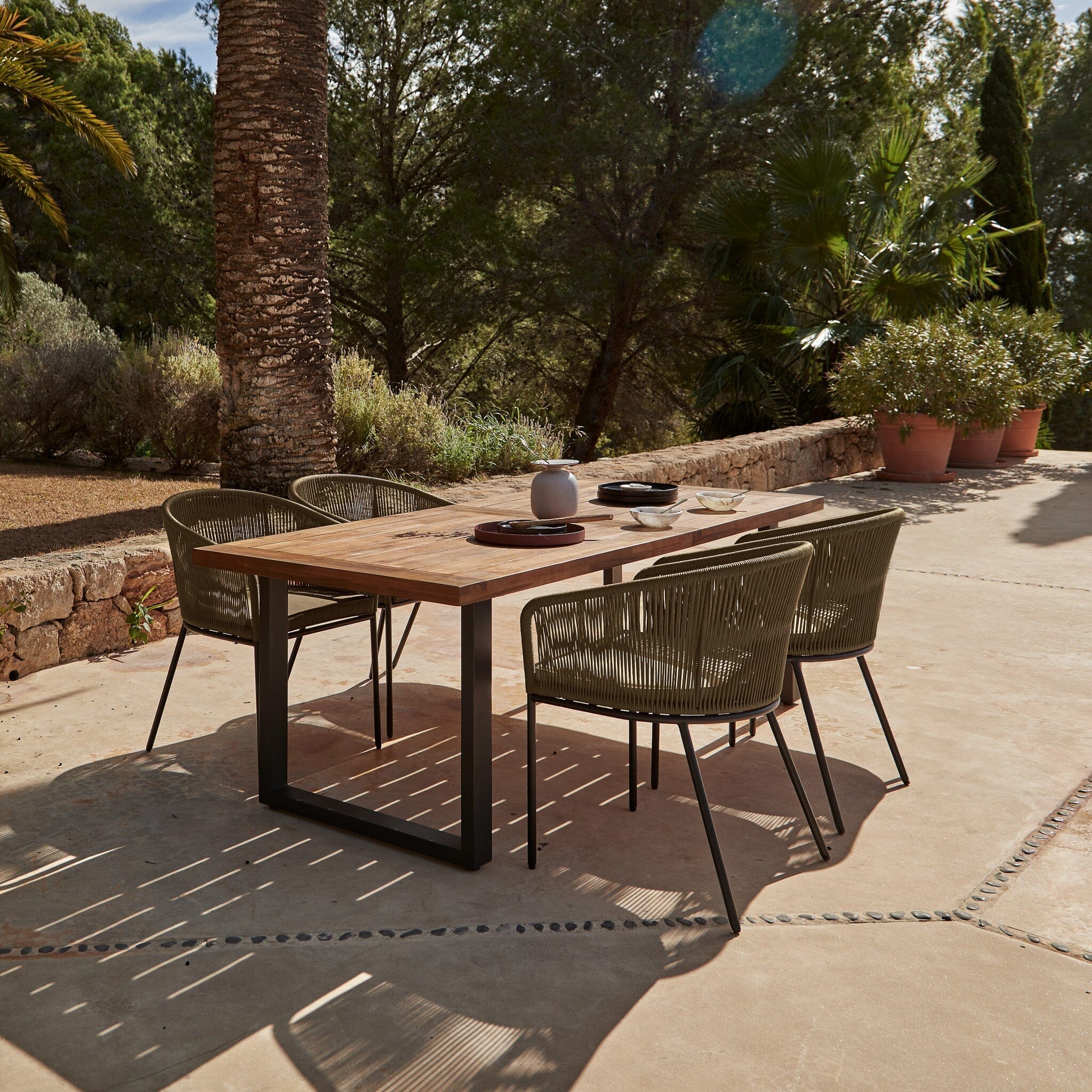 Hali 4 Seater Wooden Outdoor Dining Set with Hali Green Chairs & Cream LED Premium Parasol - 175cm - Image 2