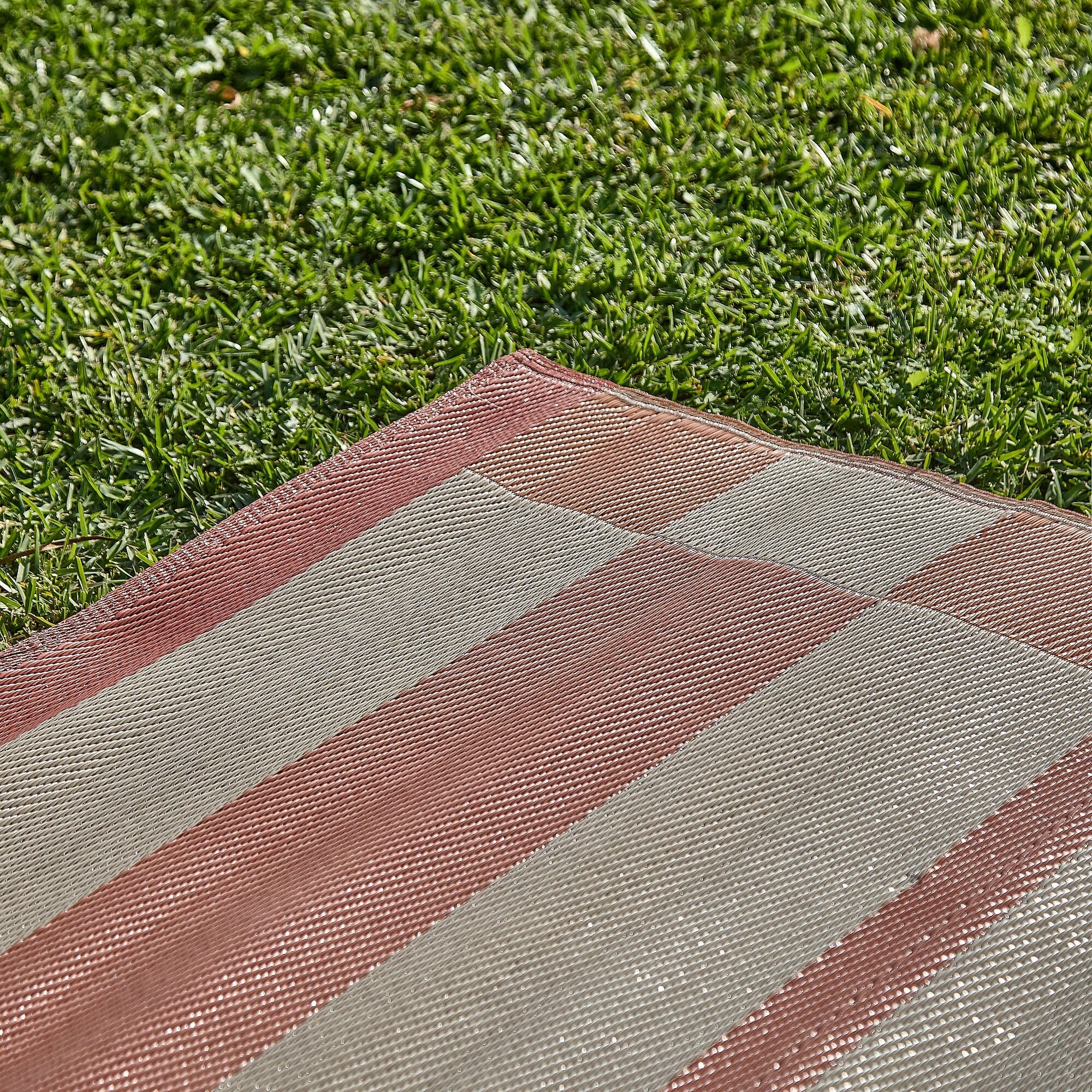 Hemsby 200x290cm Outdoor Rug - Paprika - Image 11