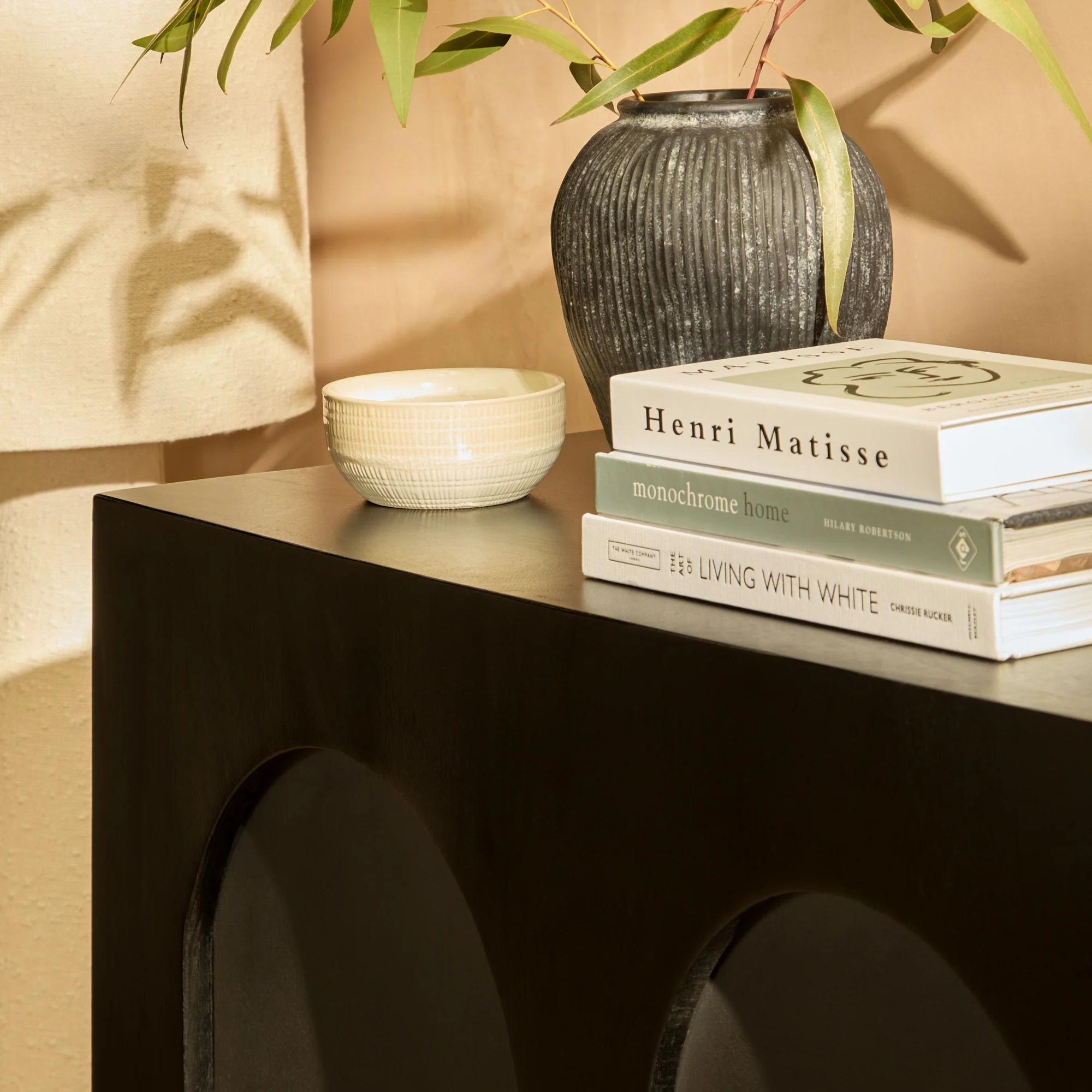 Ioni Jet Black Mango Wood Console Table - Image 6