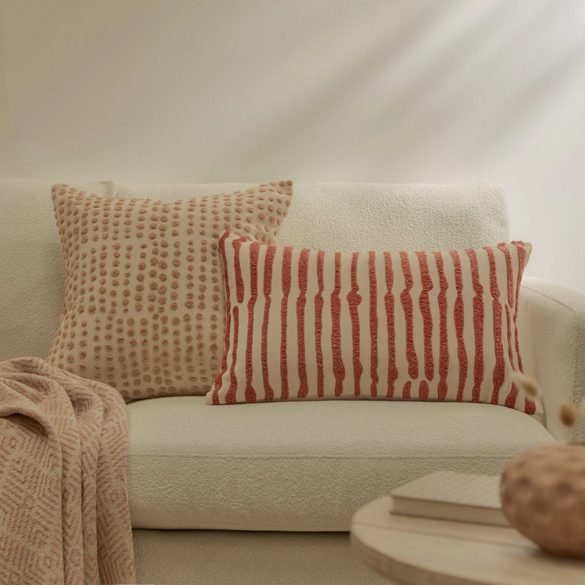 Lohara 45 x 45cm Cushion Cover - Blush Pink - Image 3