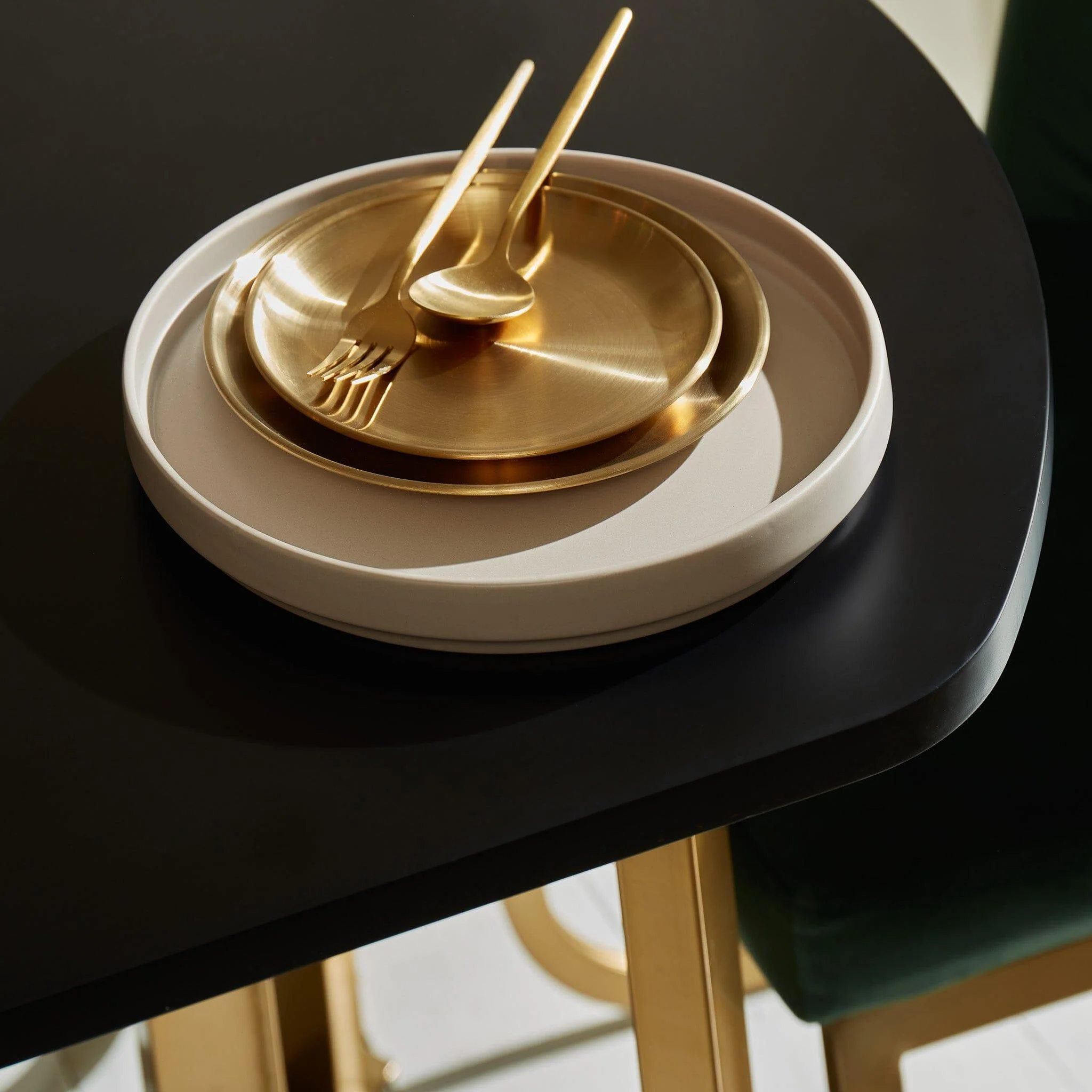 Lua Noir Black Dining Table - Extendable - Image 2