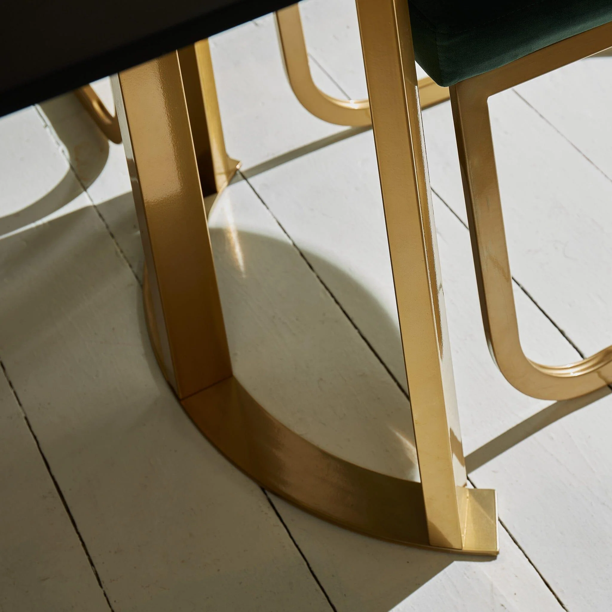 Lua Noir Black Dining Table - Extendable - Image 3