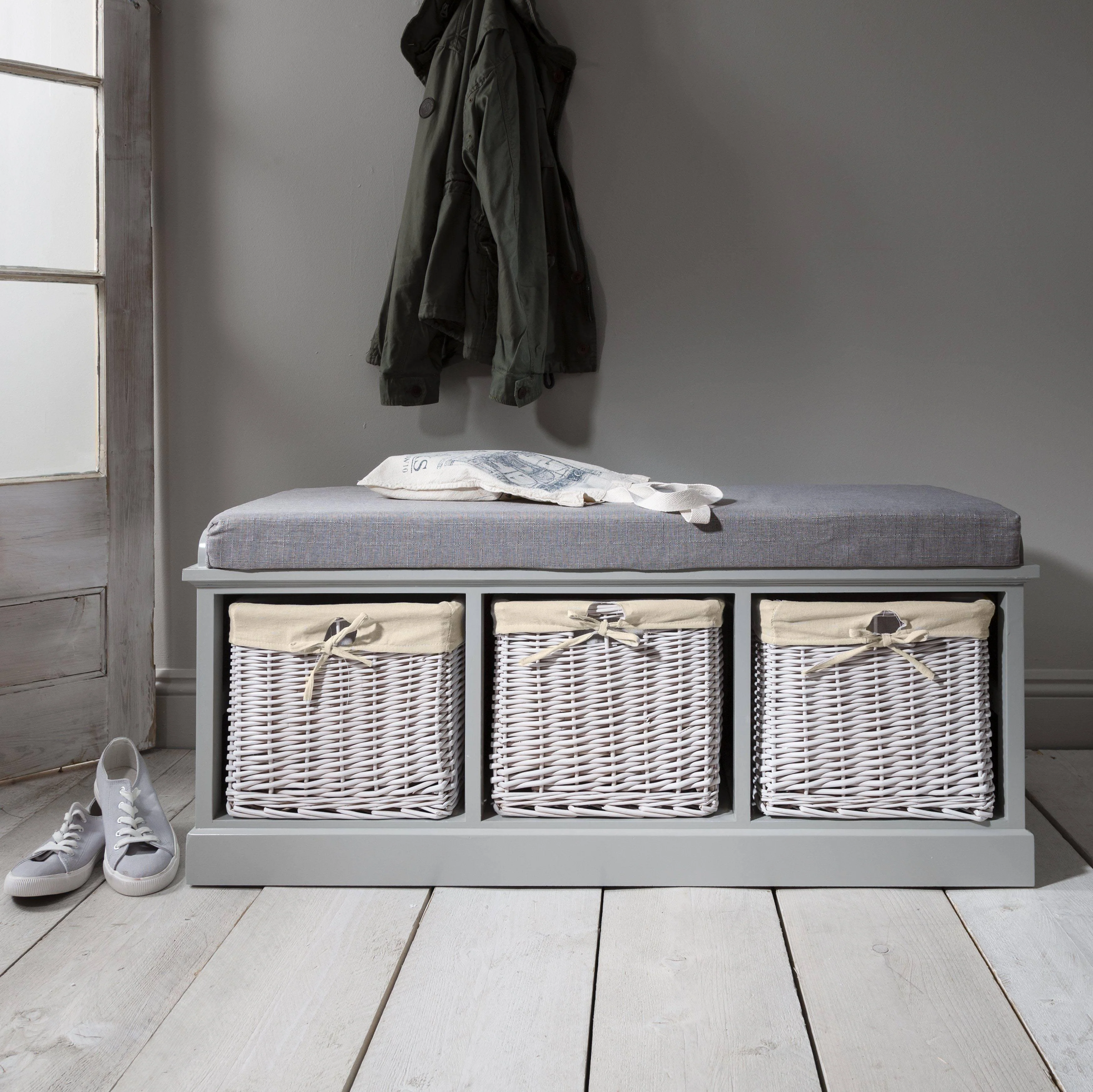 Outlet – Fyfield Hallway Shoe Storage Bench with cushion