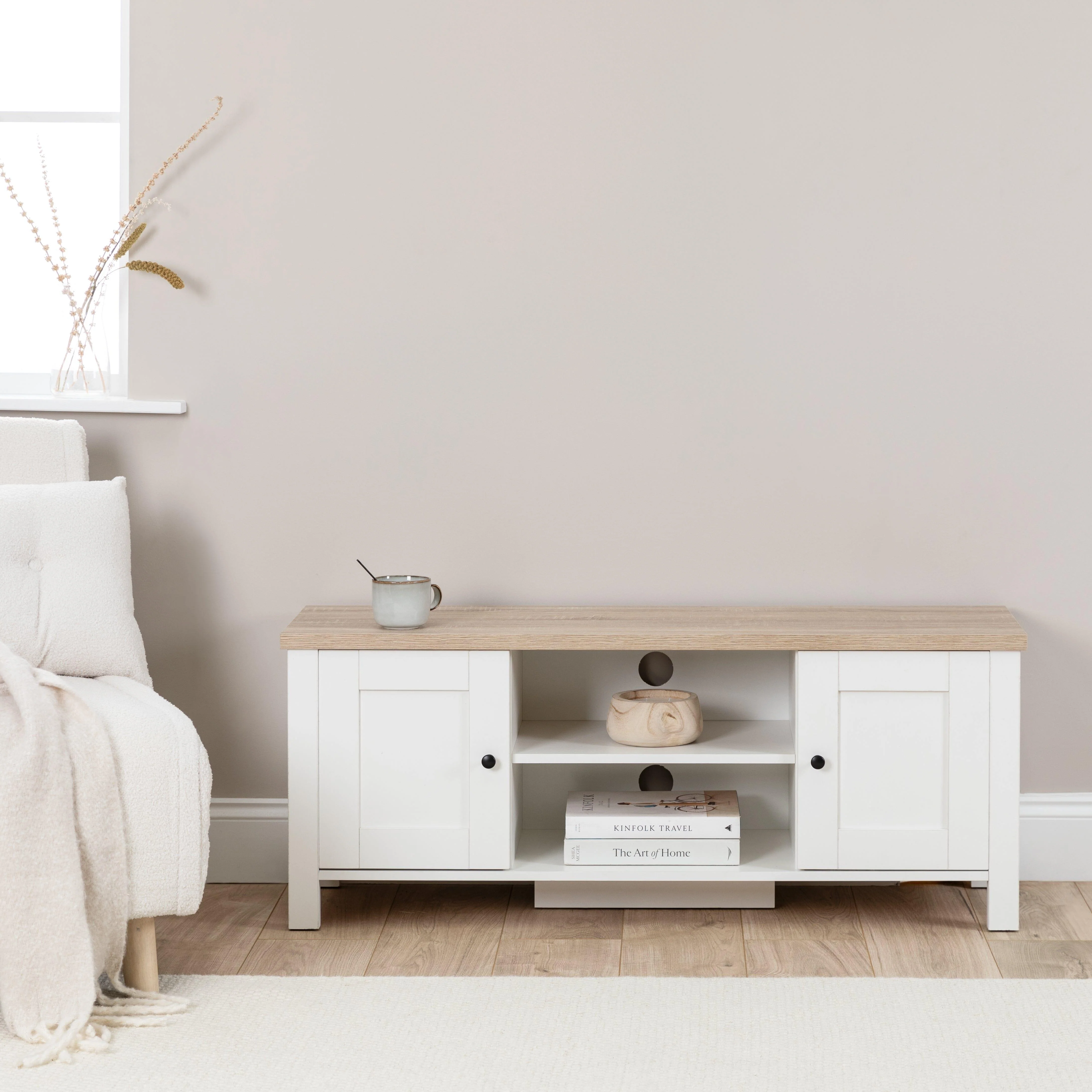 Bampton White TV Unit - Image 3