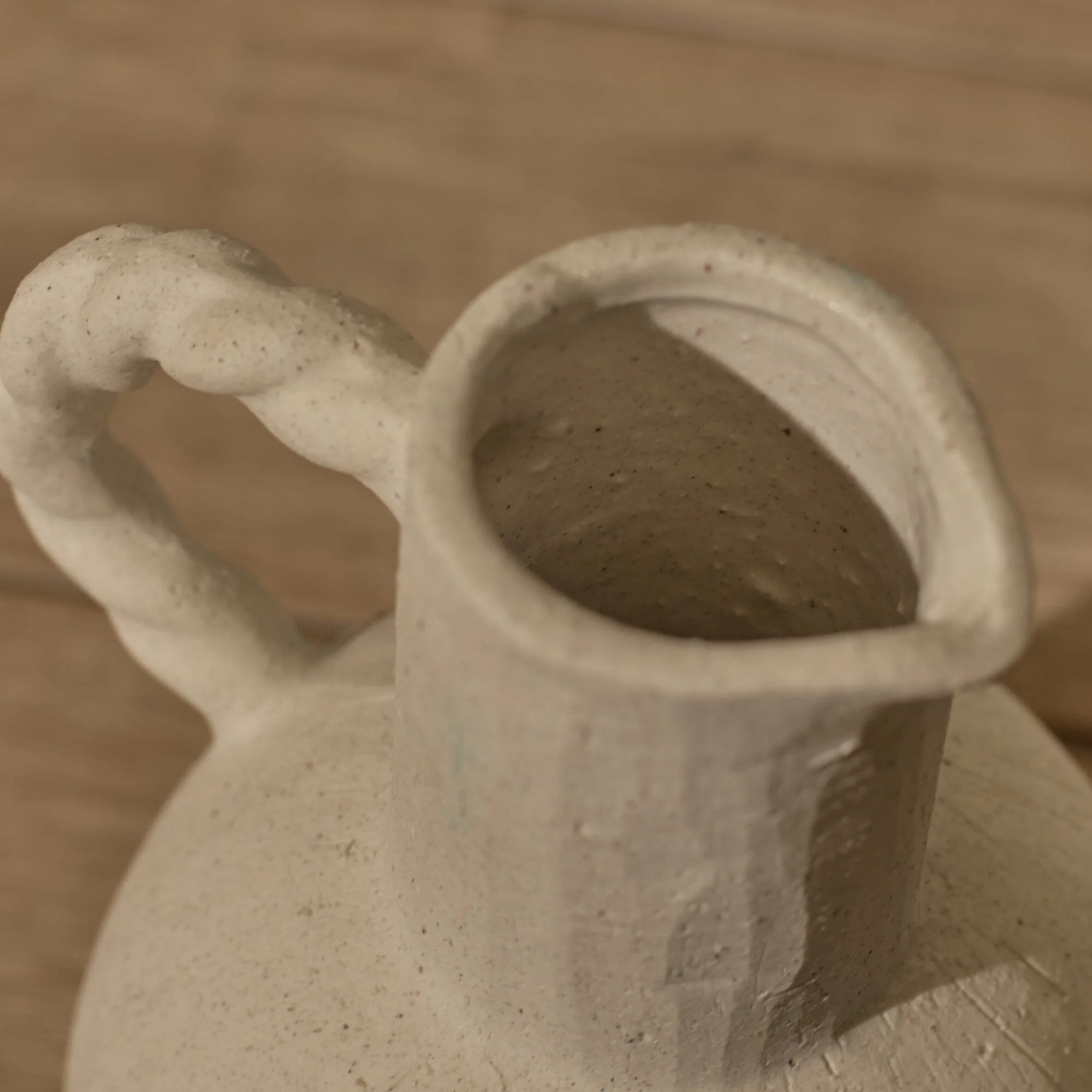 Bayswater 20cm Ceramic Jug - Beige - Image 5