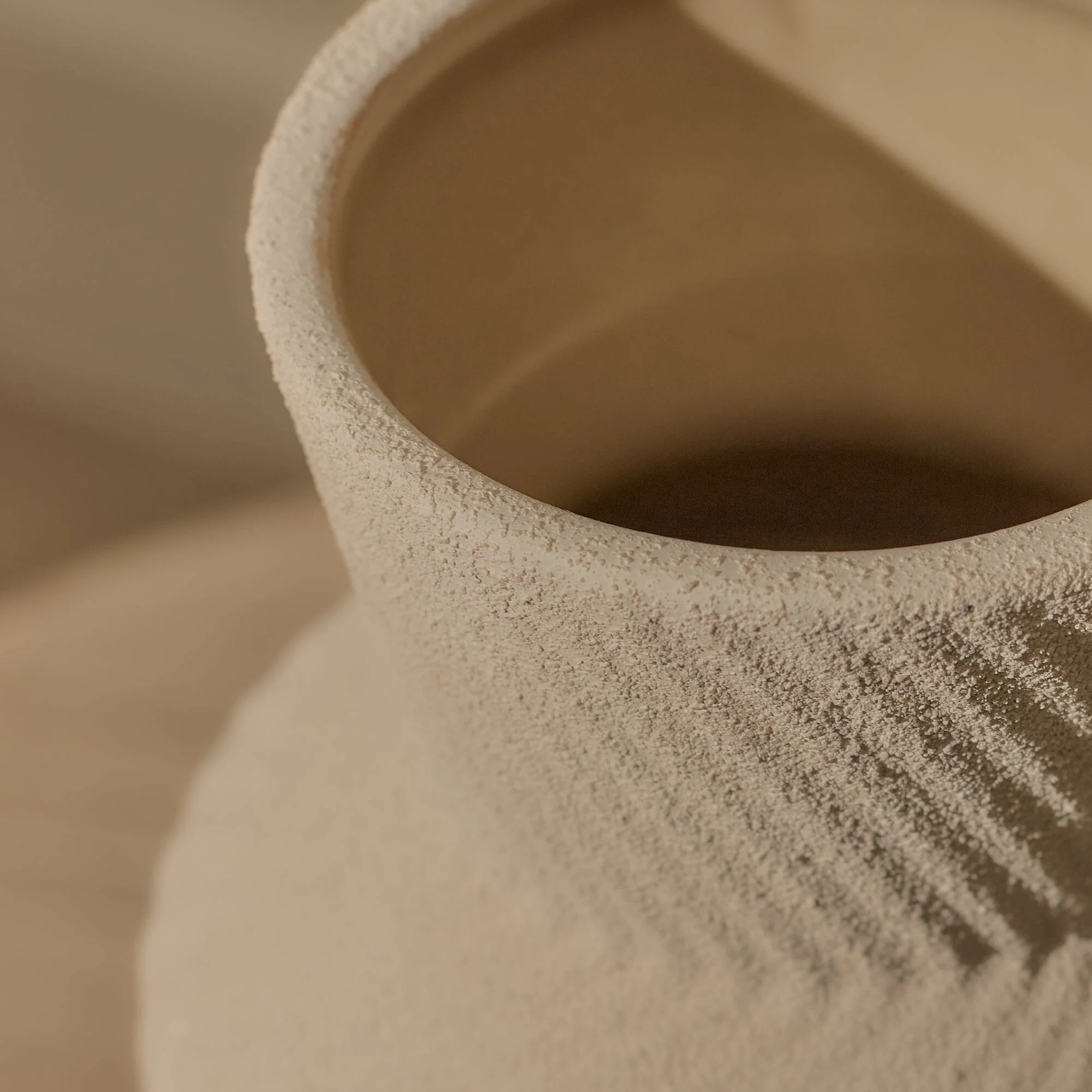Bayswater 35cm Ceramic Vase - Beige - Image 4