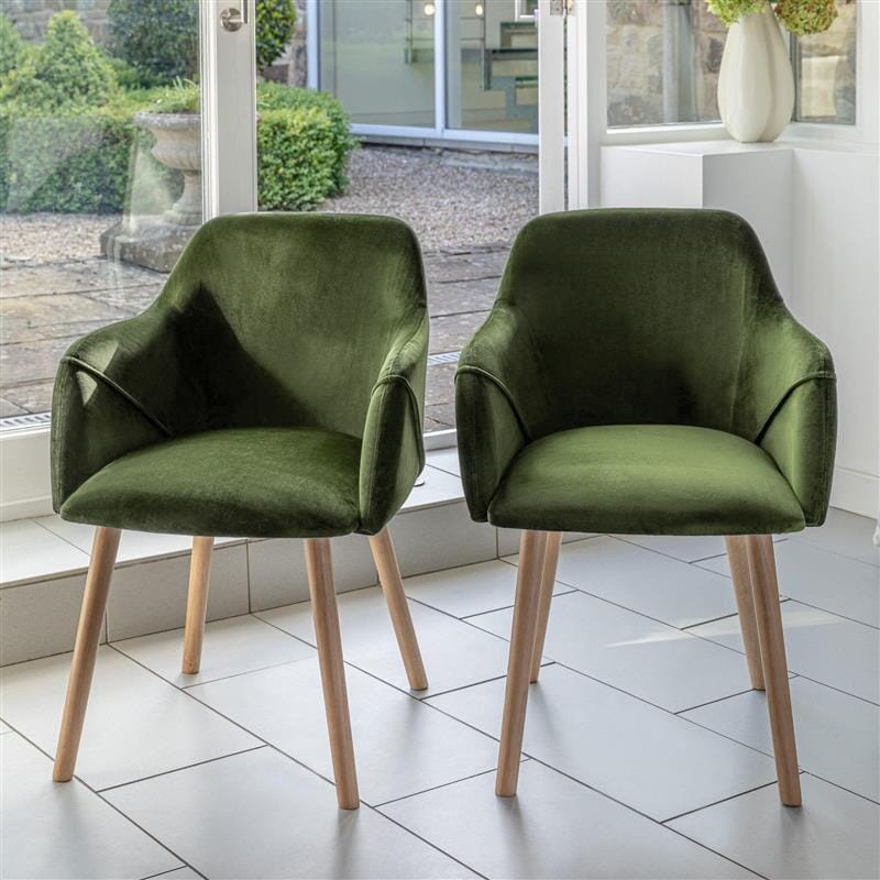 Amelia Whitewash Extendable Dining Table Set - 6 Seater - Freya Fern Green Carver Chairs - Whitewash Legs - Image 3