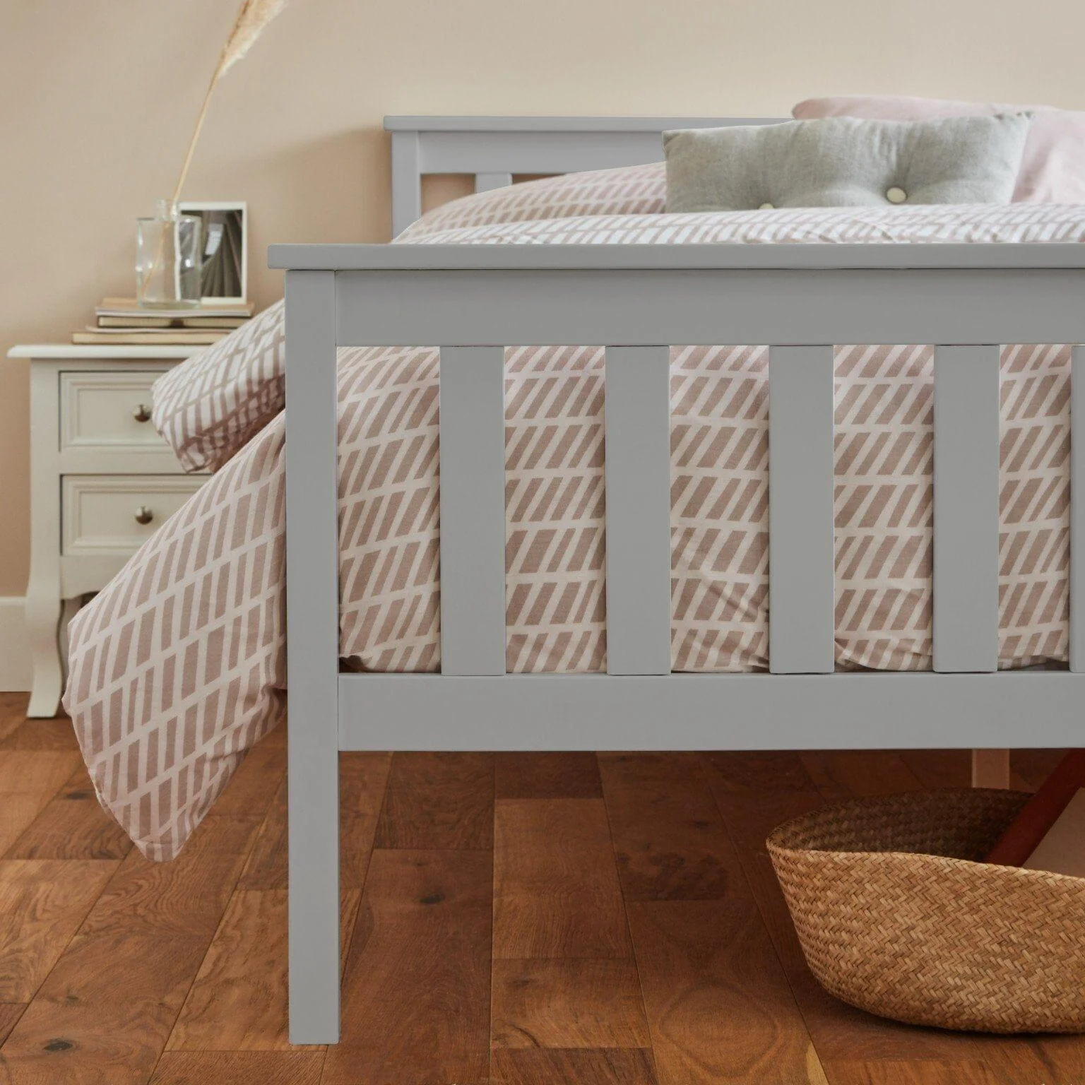 Outlet - Lisa Wooden Double Bed Frame - Grey - Image 2