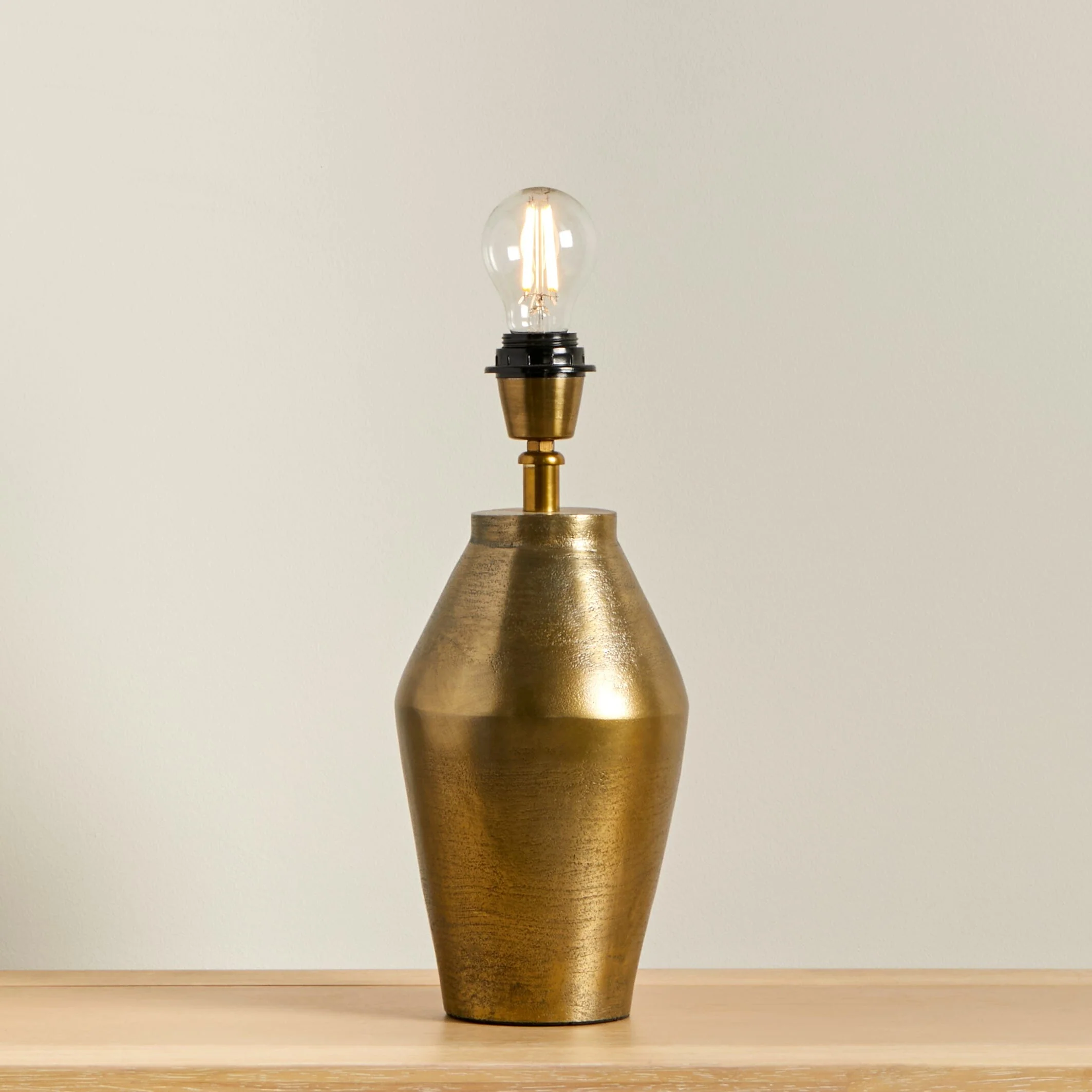 Outlet - Thurlestone 29cm Metal Lamp Base - Gold - Image 2