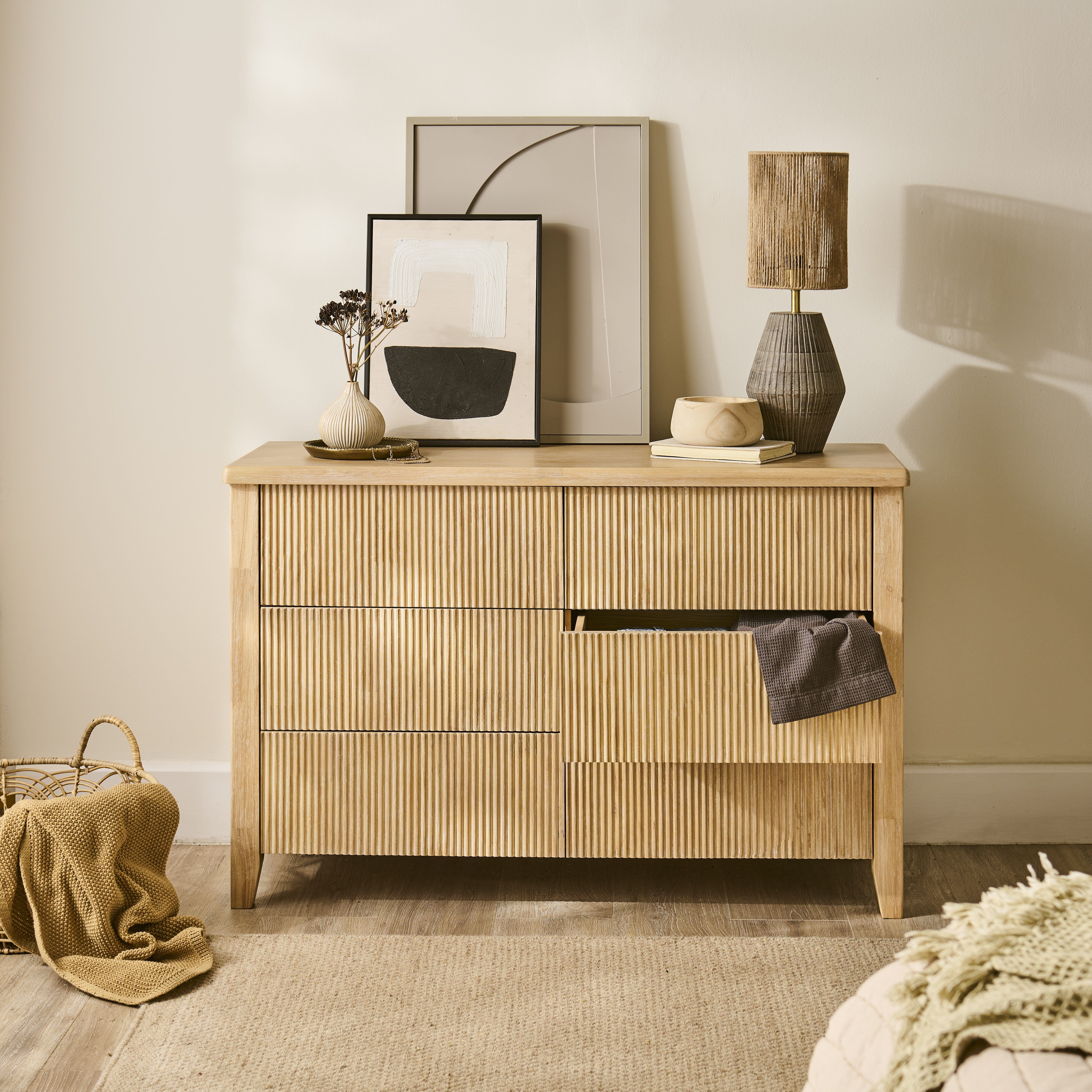 Raleigh 6 Drawer Chest of Drawers - Whitewash - Image 4