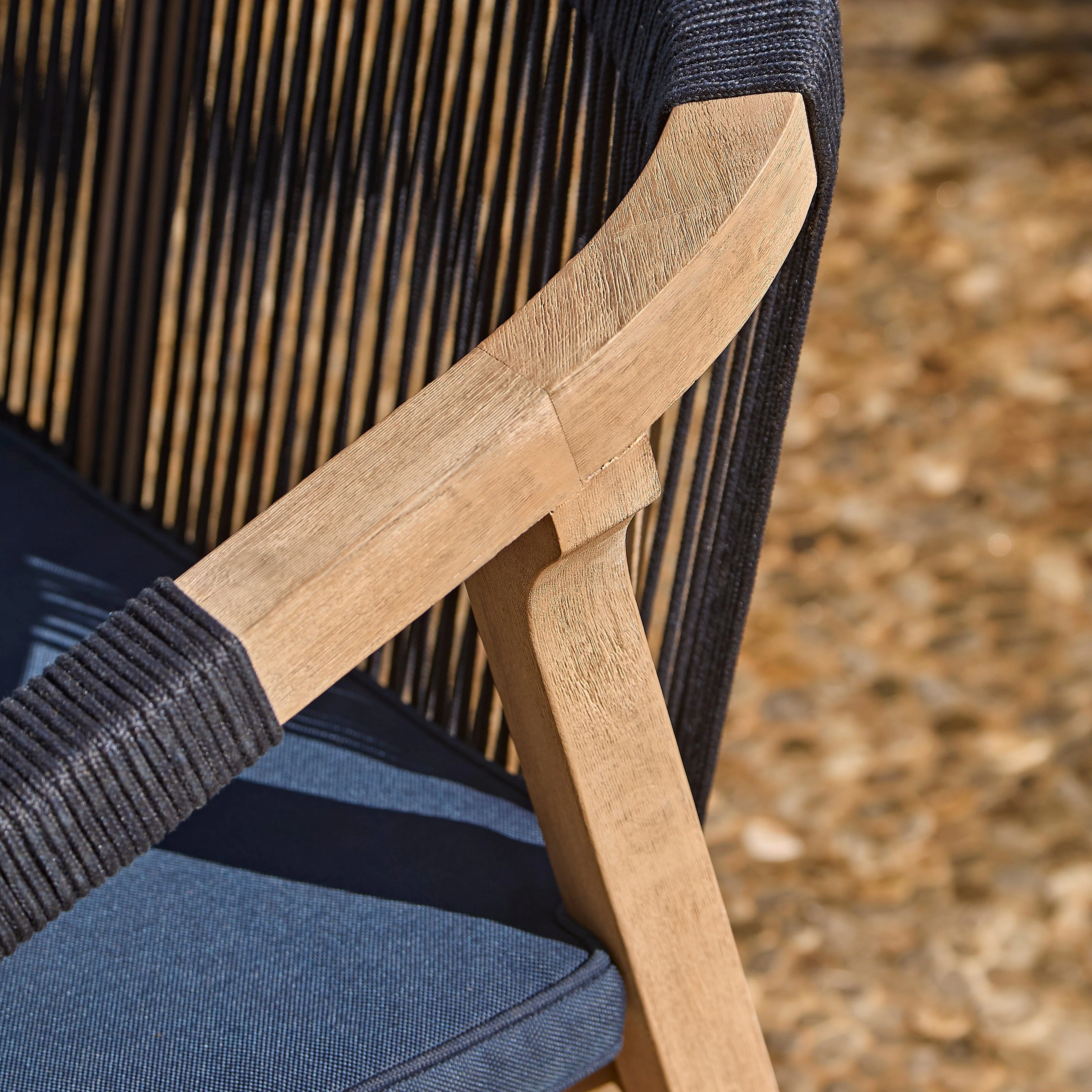 Shiro 6 Seater Round Wooden Garden Dining Set with Shiro Navy Rope Dining Chairs -160cm - Image 10
