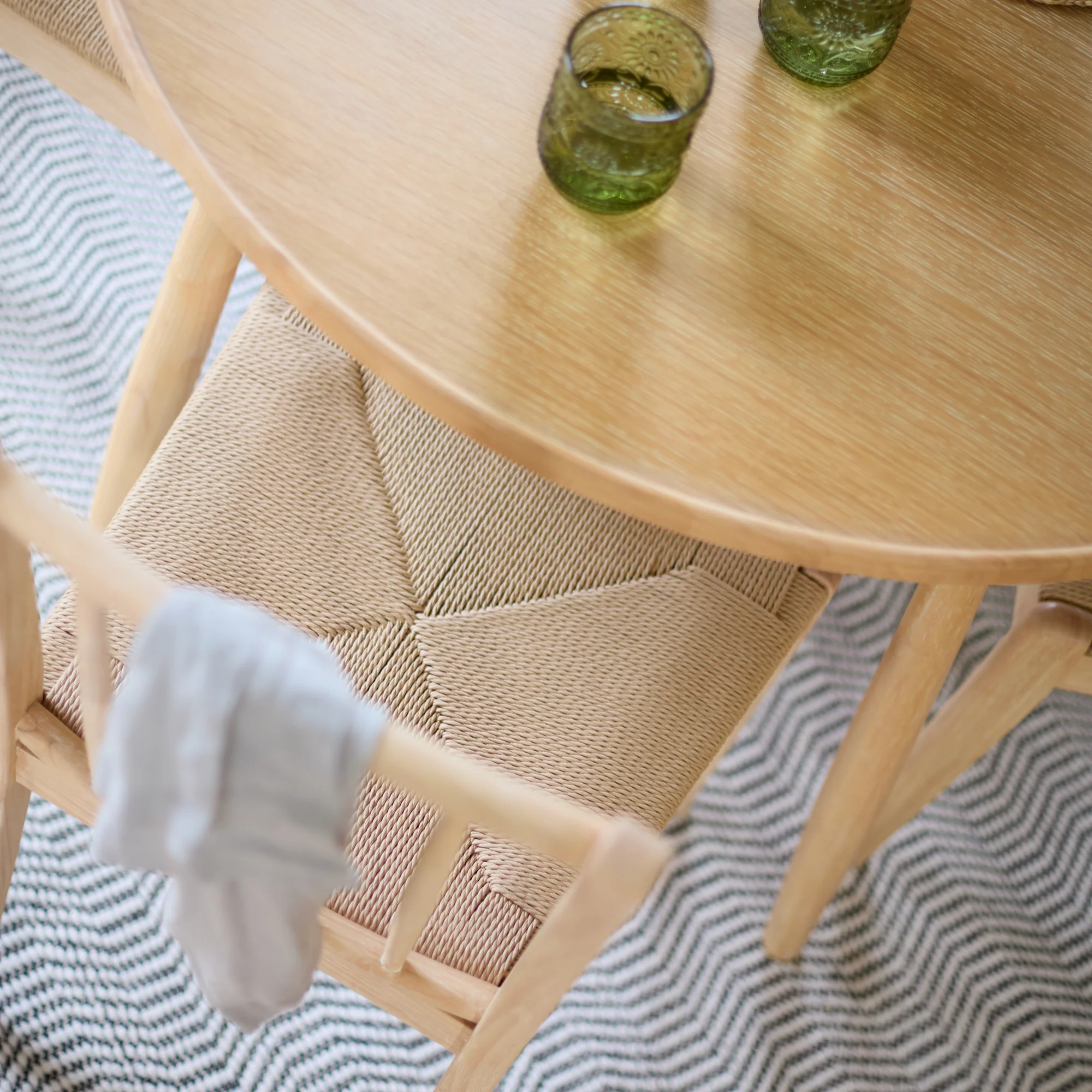 Tilly 100cm Round Dining Table - 4 Seater - Tilly Dining Chairs - Whitewash Oak & Natural String - Image 6