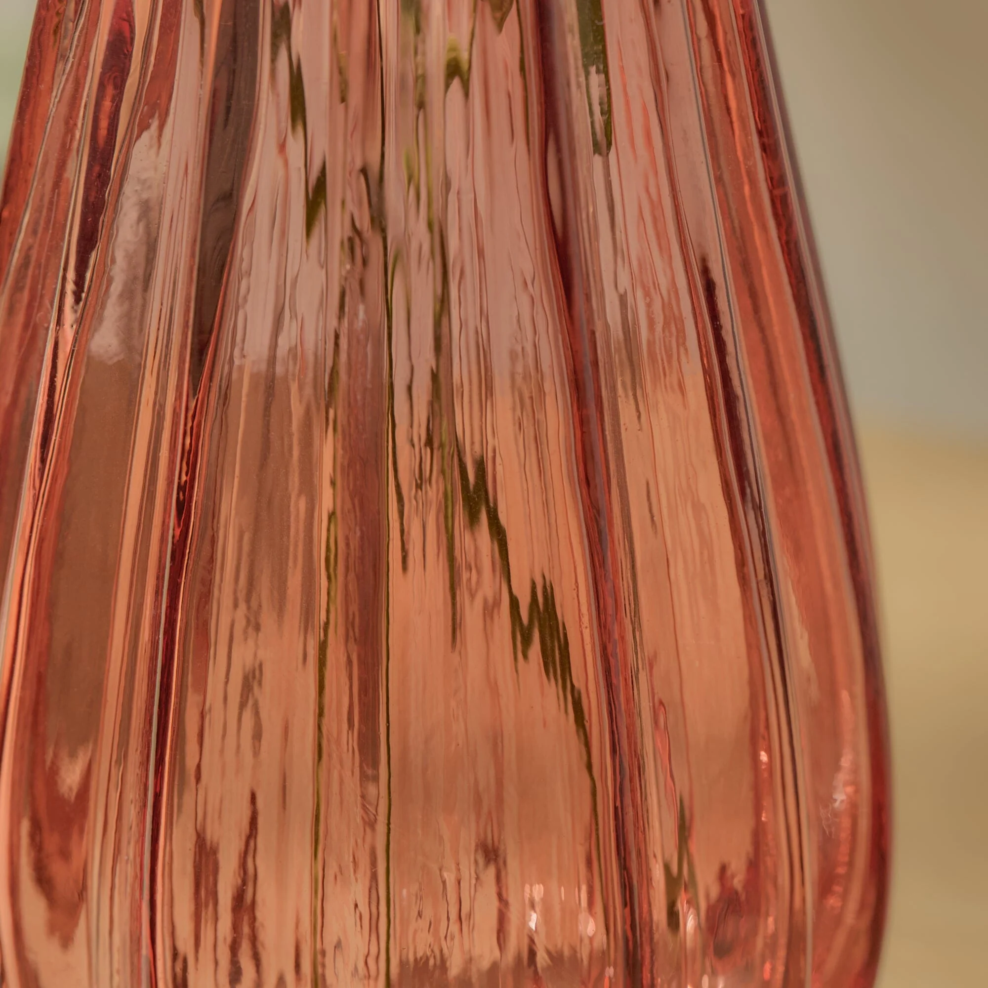 Veneto 20cm Glass Vase - Cerise - Image 7