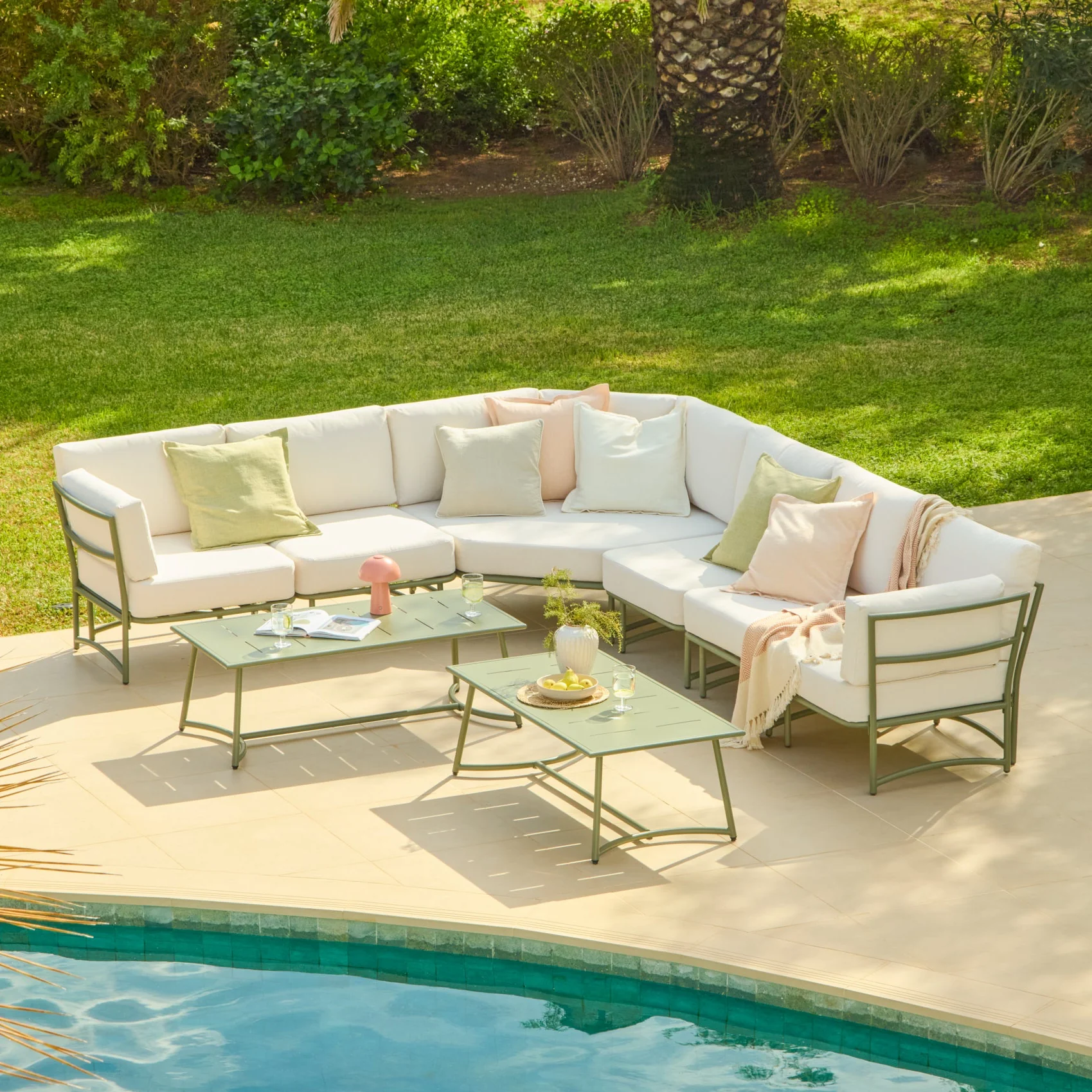Wilder 8 Seater Metal Corner Sofa Set with Coffee Table - Olive Green