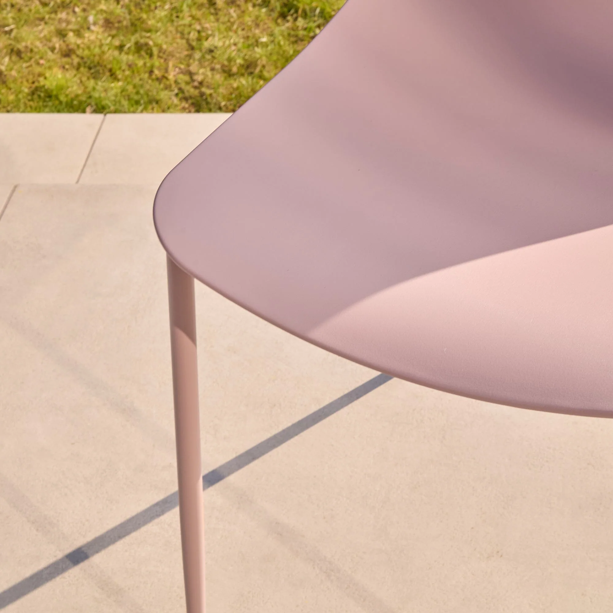 Wilder 6 Seater Metal Garden Dining Set with Wren Pink Chairs - Image 7