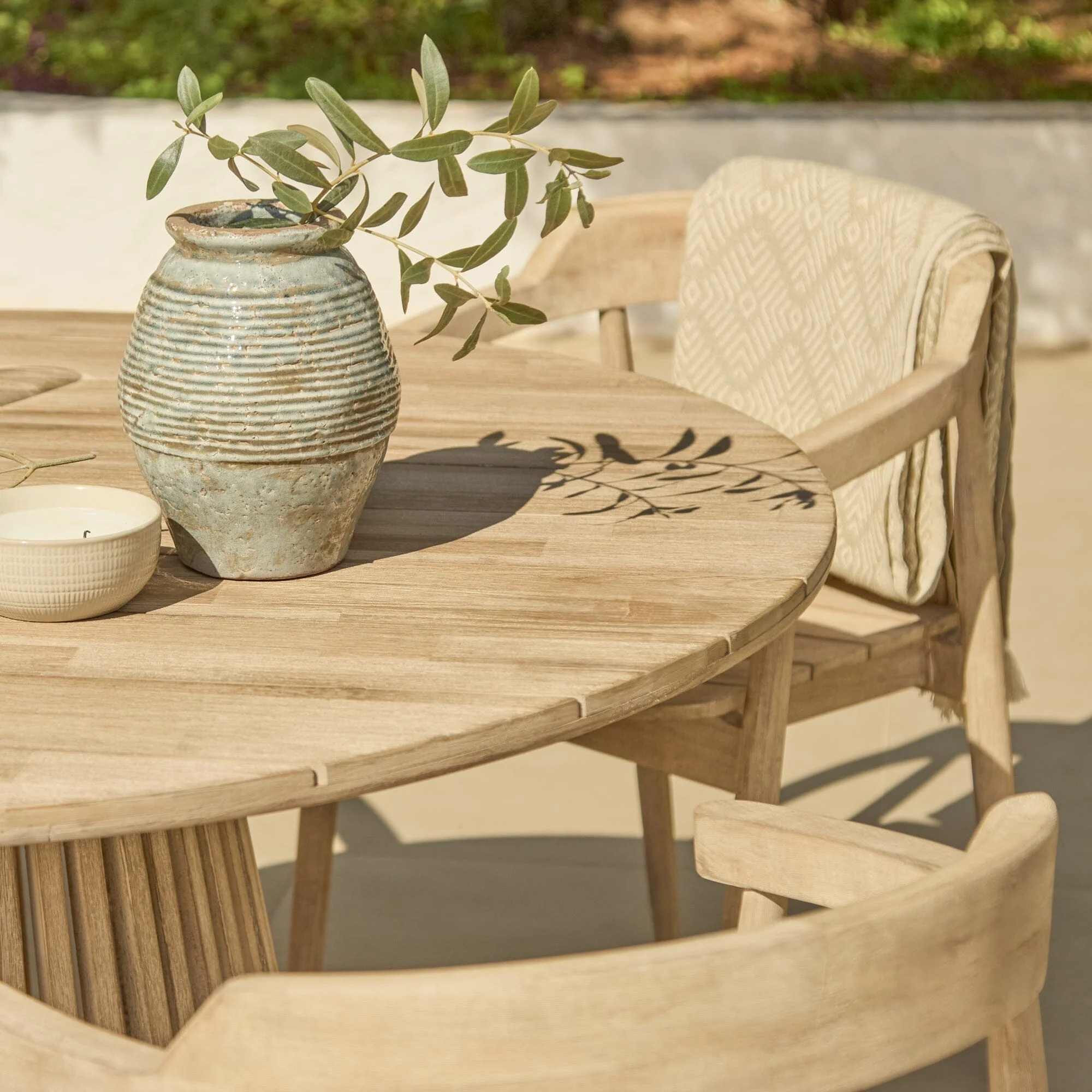 Willow 4 Seater Round Garden Dining Set with Elowen Chairs - Image 3