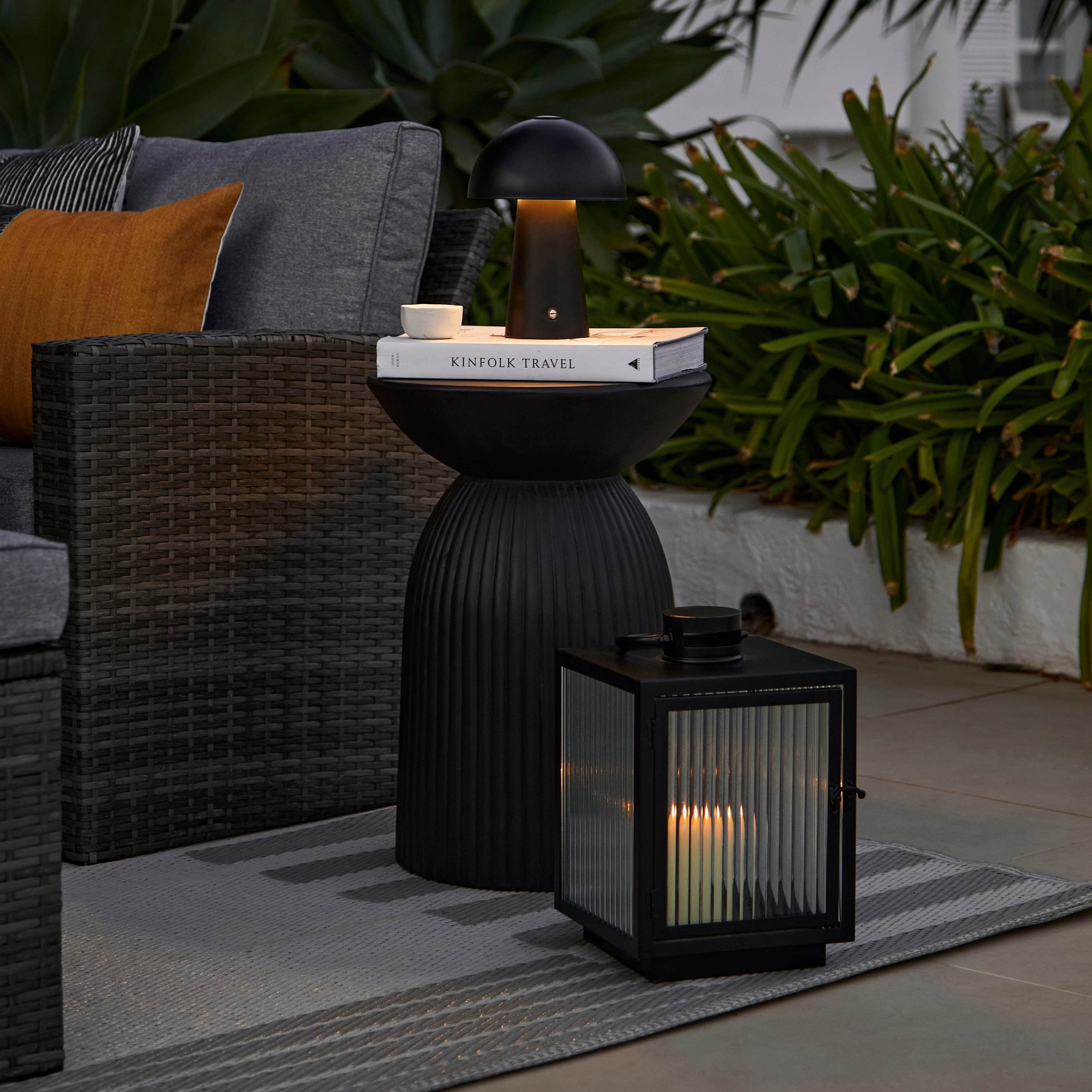 Zaliki Concrete Round Garden Side Table - Black - Image 8